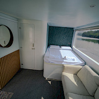 agp07451-min.jpg